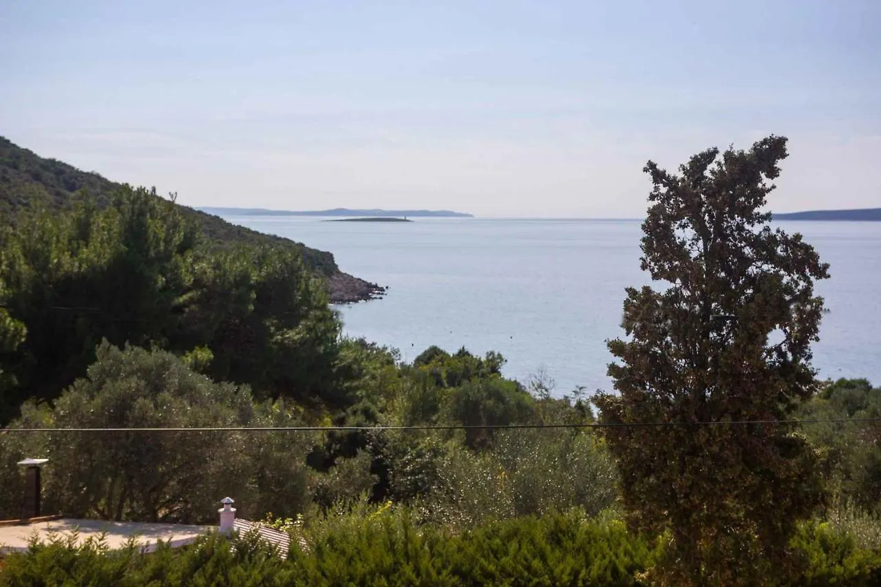 Apartment Near Martinscica Catamaran Terminal In Mihojascica Miholascica Croatia